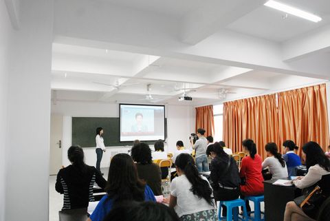 研討多媒體設(shè)備在盲校語(yǔ)文教育中的應(yīng)用